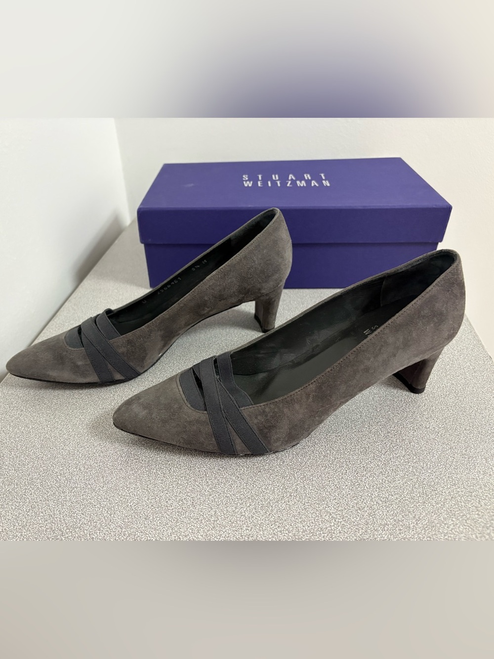 Stuart Weitzman “Bandexvelt” in Charcoal Suede Pointed-Toe Mid Heels
